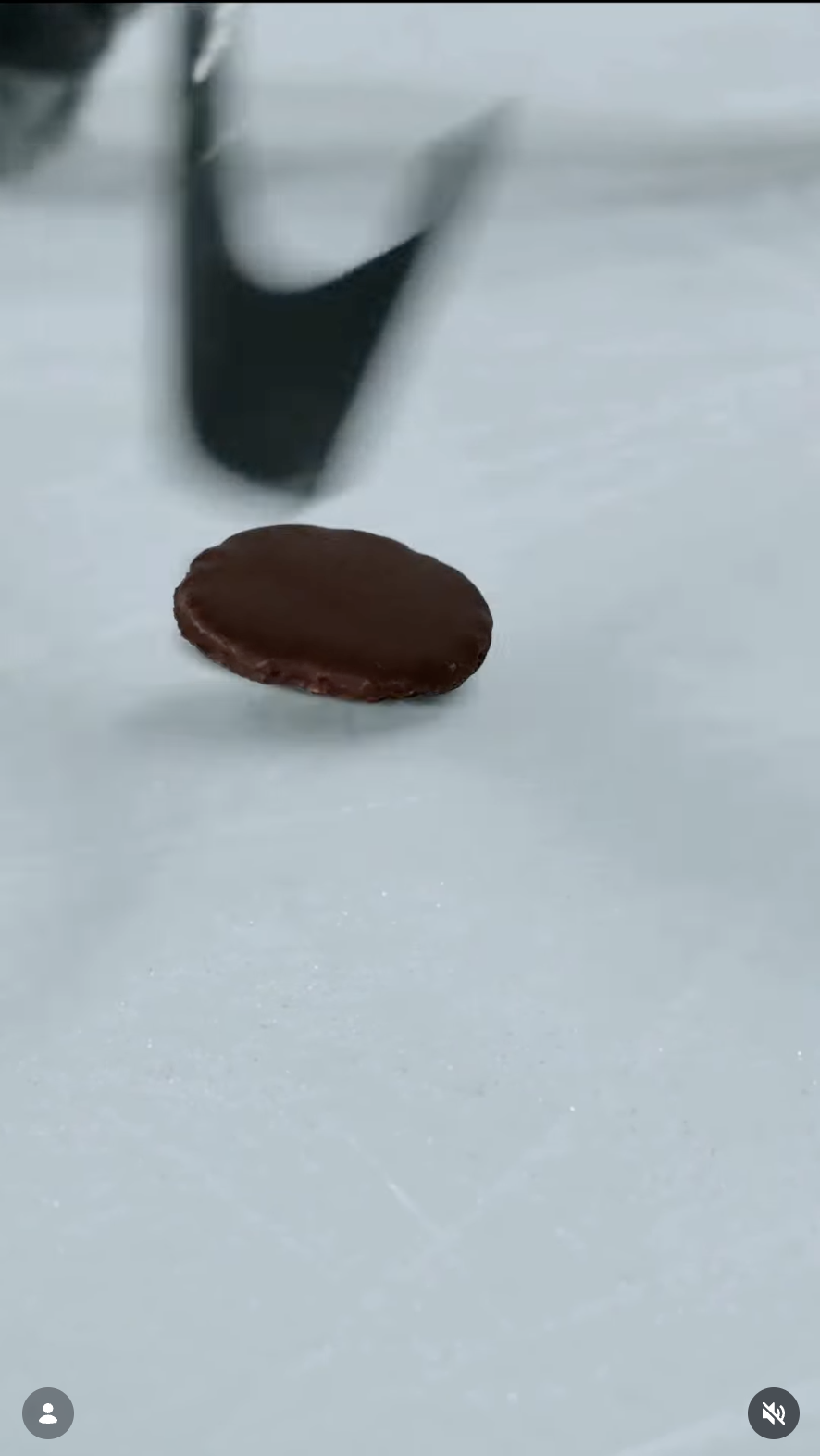 r2-chocopuck
